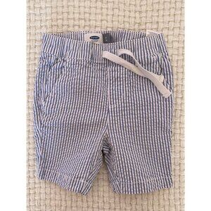Old Navy Seersucker Blue and White Stripes Shorts